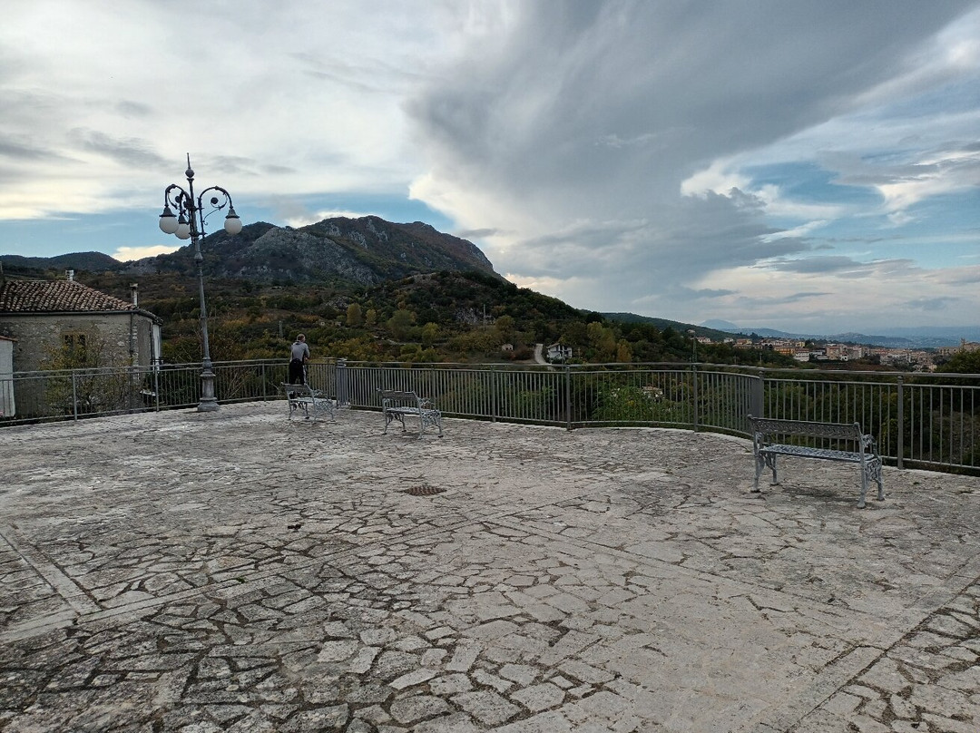 Punto panoramico Montemarano-Montemarano必去景点