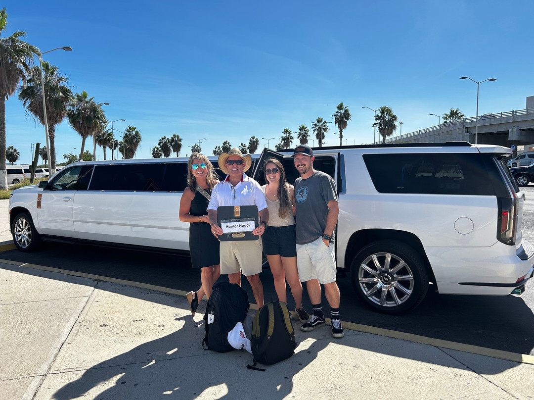 Brown's Private Services Transportation-卡波圣卢卡斯必去景点