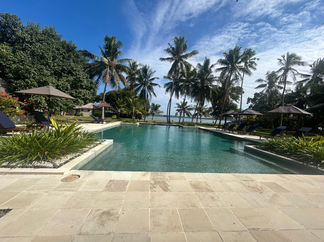 依拉塔普海滩度假酒店主图