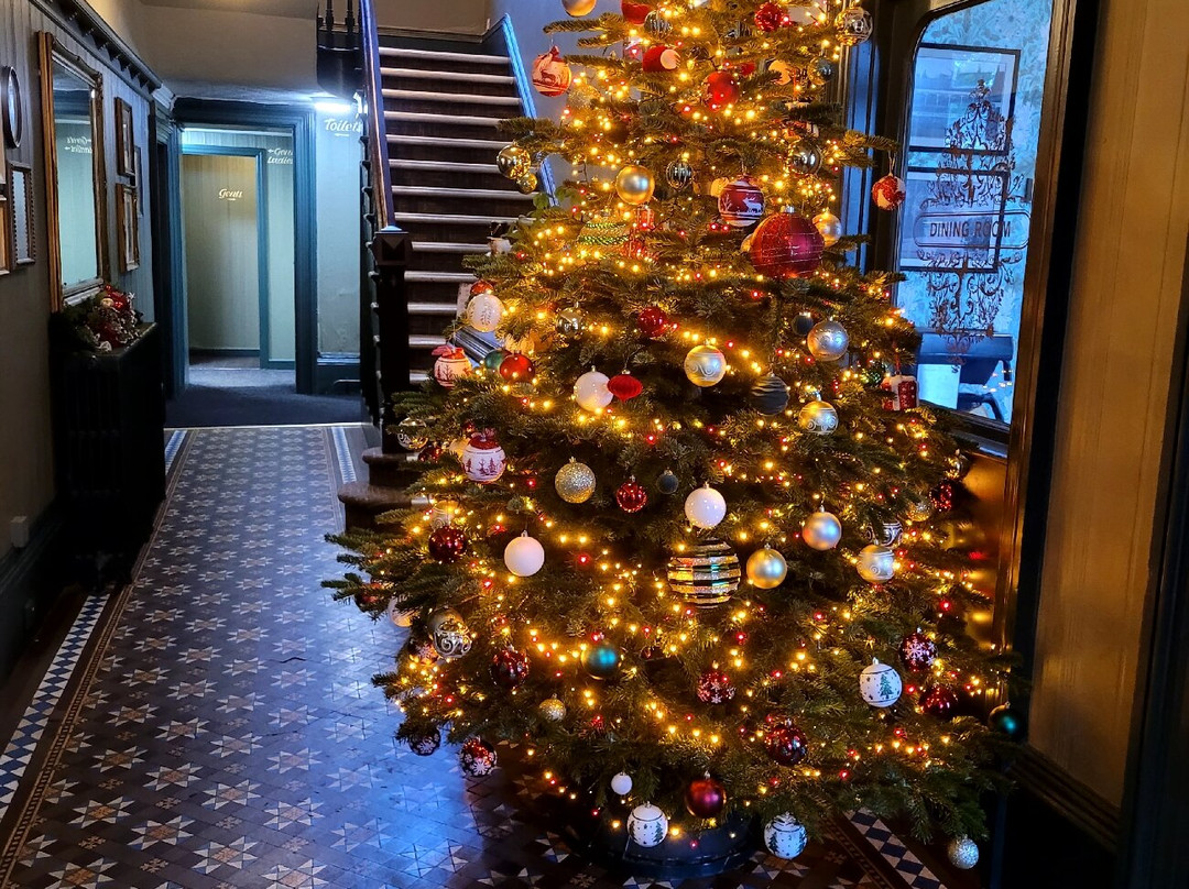 The Parkwood Hotel主图