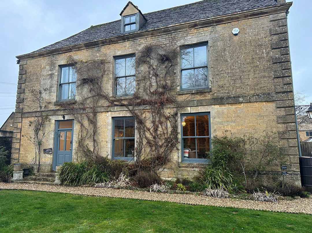 Halford House - Adults Only