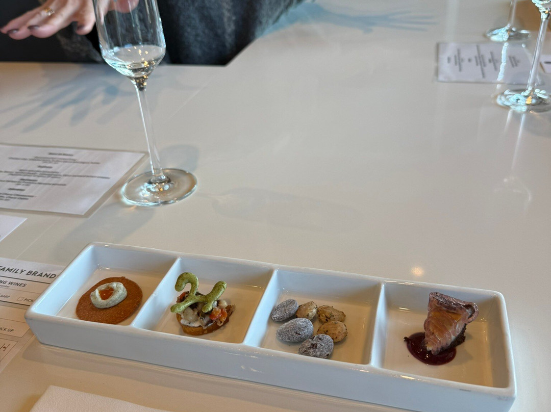 Heath Sparkling Wines Tasting Room-弗雷德里克斯堡必去景点