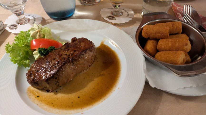 布鲁姆兰德酒店-官方