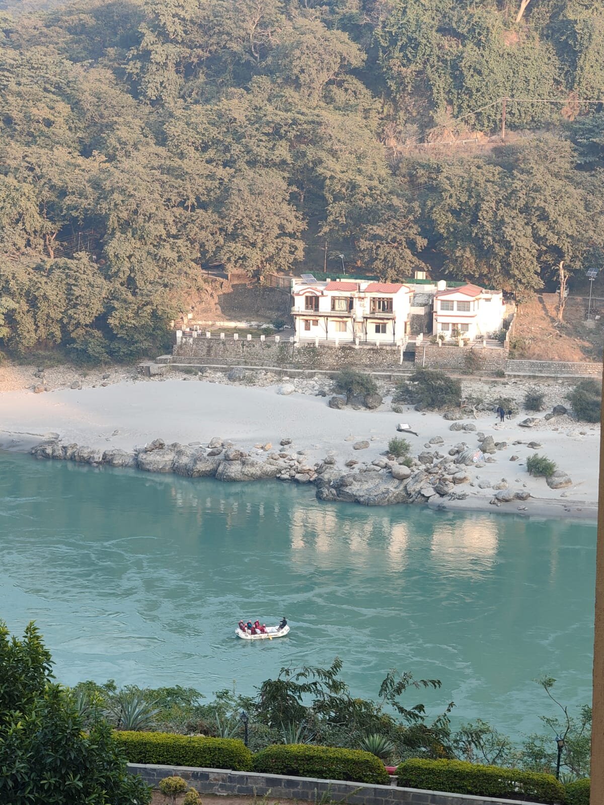 Aloha On The Ganges-官方