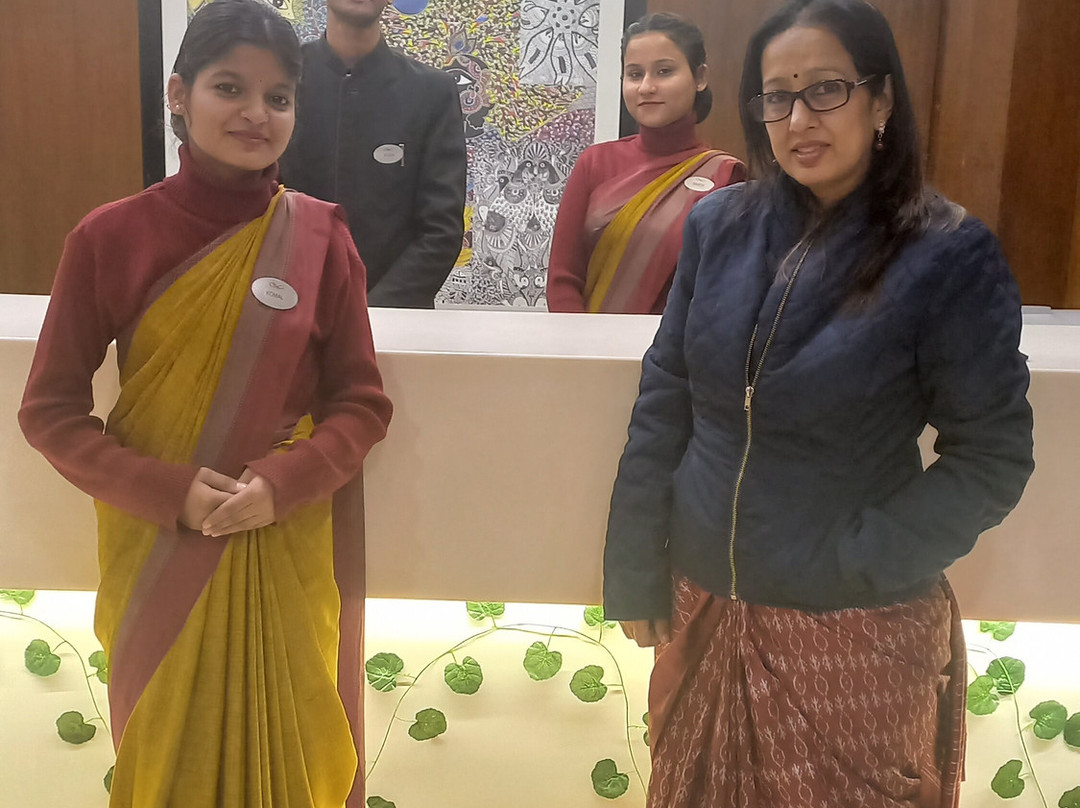 Le Lac Sarovar Portico主图