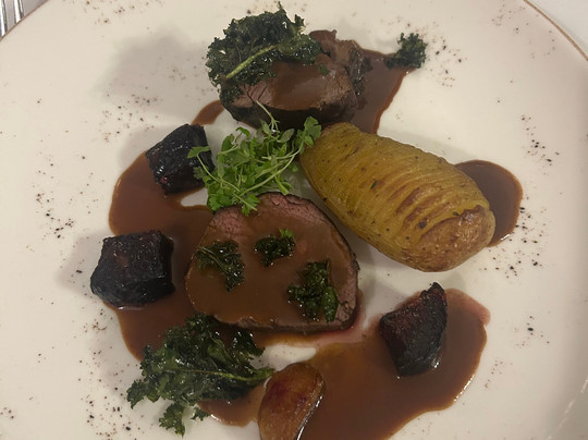 The Bridge House主图