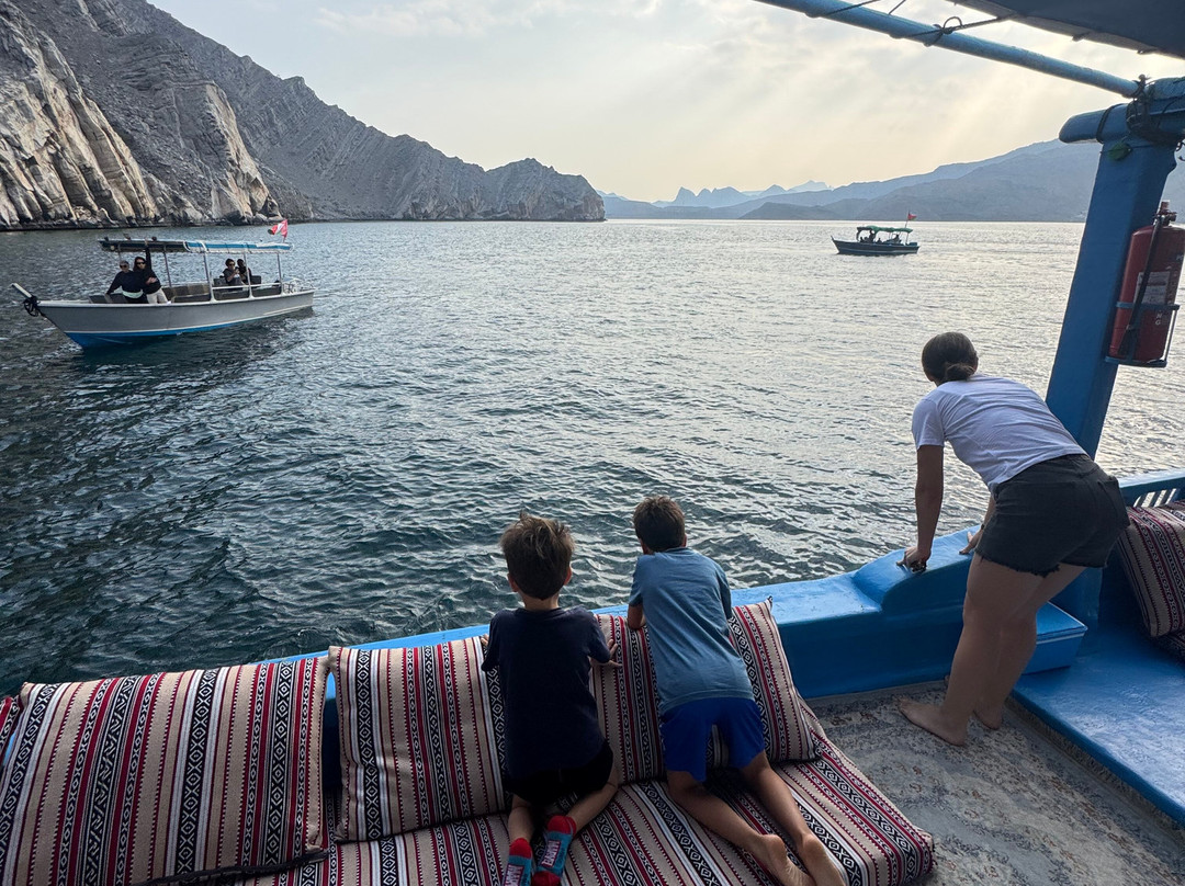 Musandam Sea Adventure Travel and Tourism-海塞卜必去景点