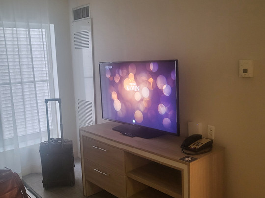 兰斯代尔希尔顿惠庭套房酒店主图