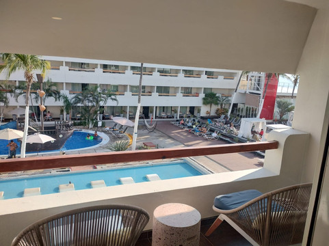 马萨特兰商场酒店主图