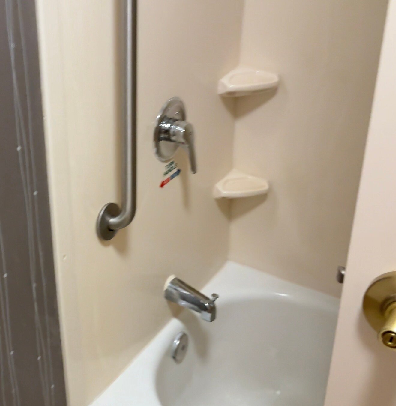 Courtyard By Marriott Rocky Mount-浴室