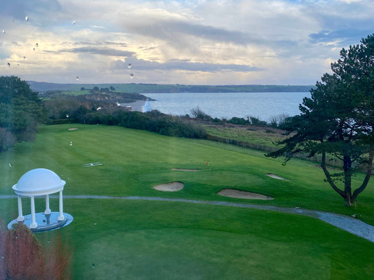 布兰德卡尔扬海湾酒店主图