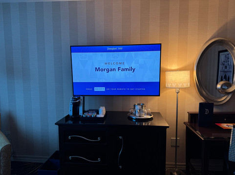 迪士尼乐园酒店主图