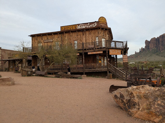 Goldfield Ghost Town-Apache Junction必去景点