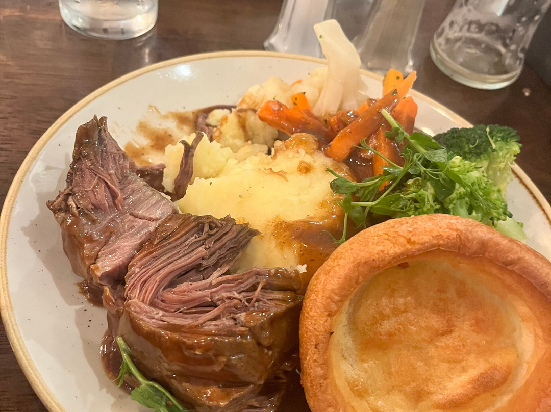 Balmoral Hotel主图