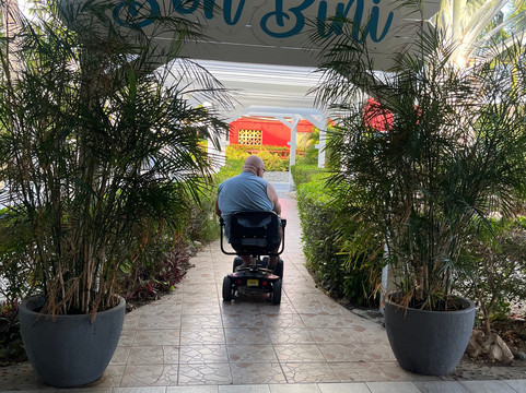 阿鲁巴蓝村公寓酒店主图