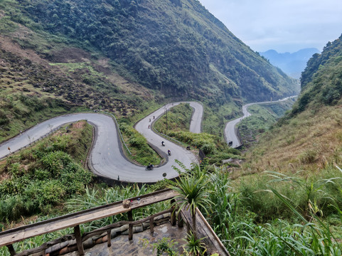 哈革良Yolo房屋和环游主图