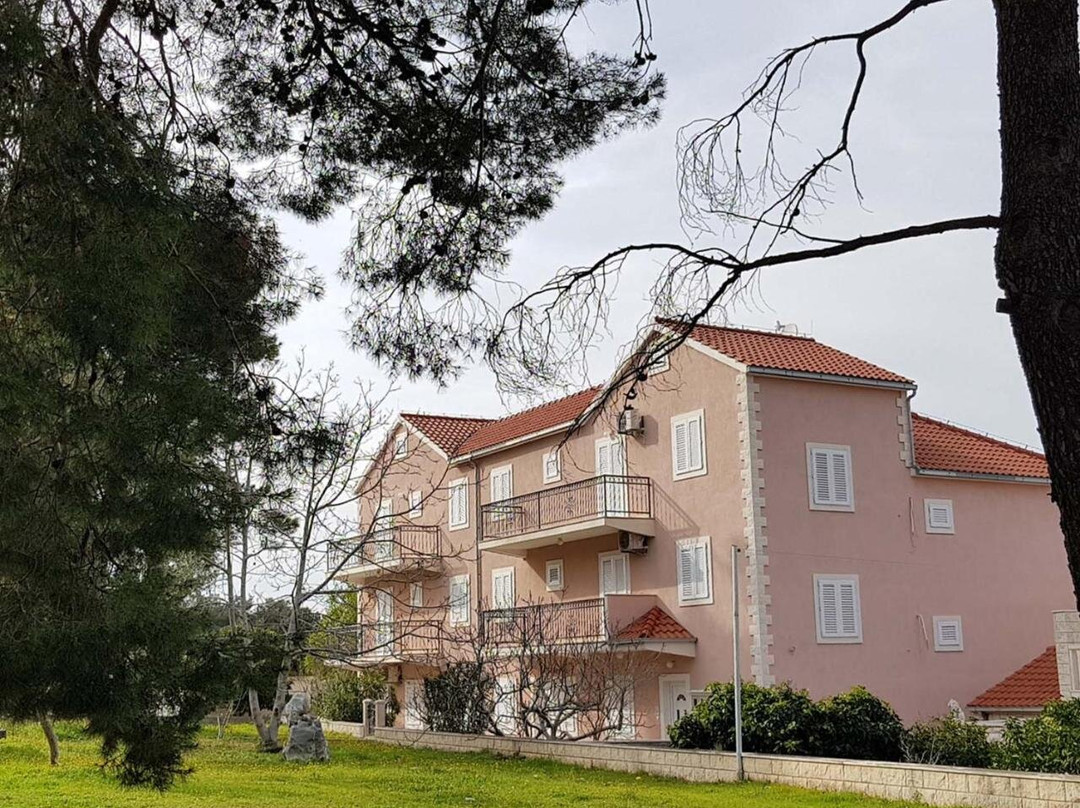 Ruzica Apartments