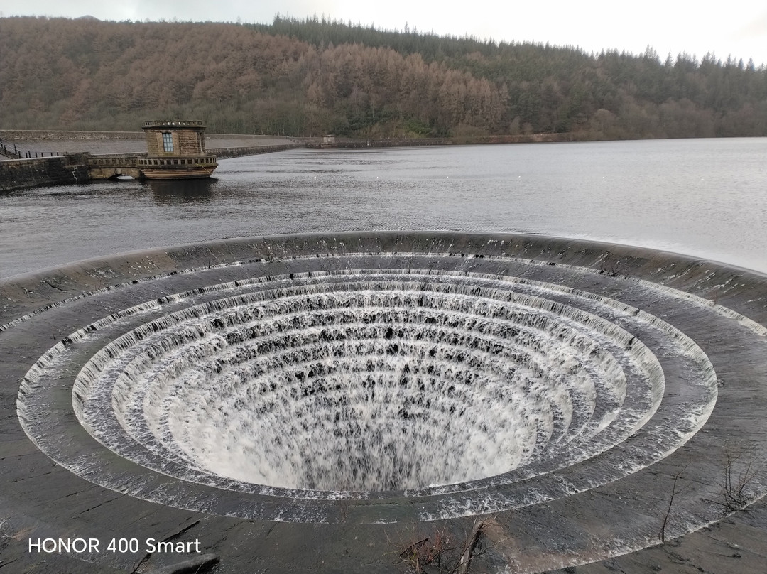 Ladybower Reservoir Plugholes-Bamford必去景点