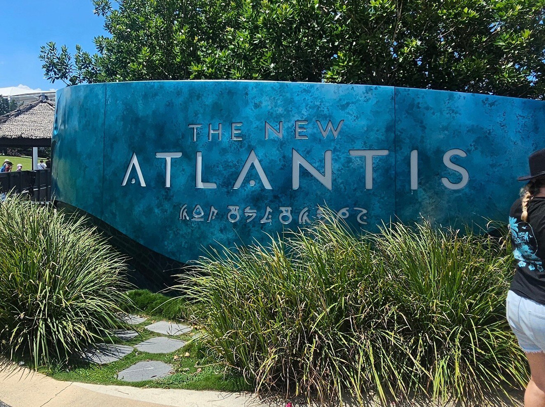 Supercar Holidays-冲浪者天堂必去景点