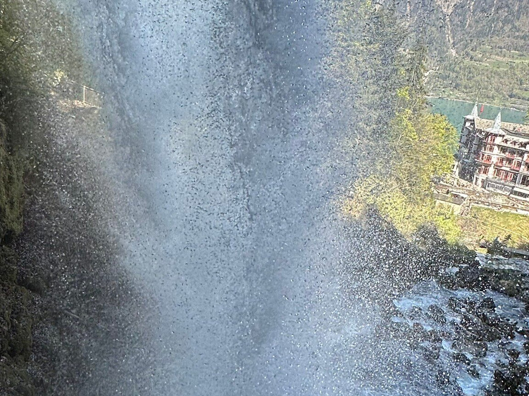 Giessbach Falls-吉特霸赫必去景点