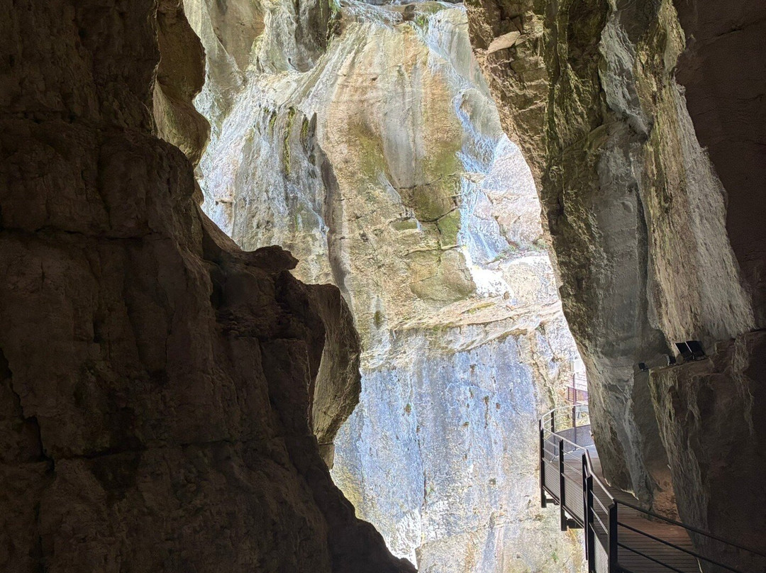 Site Historique des Grottes de Saint-Christophe-Saint-Christophe必去景点