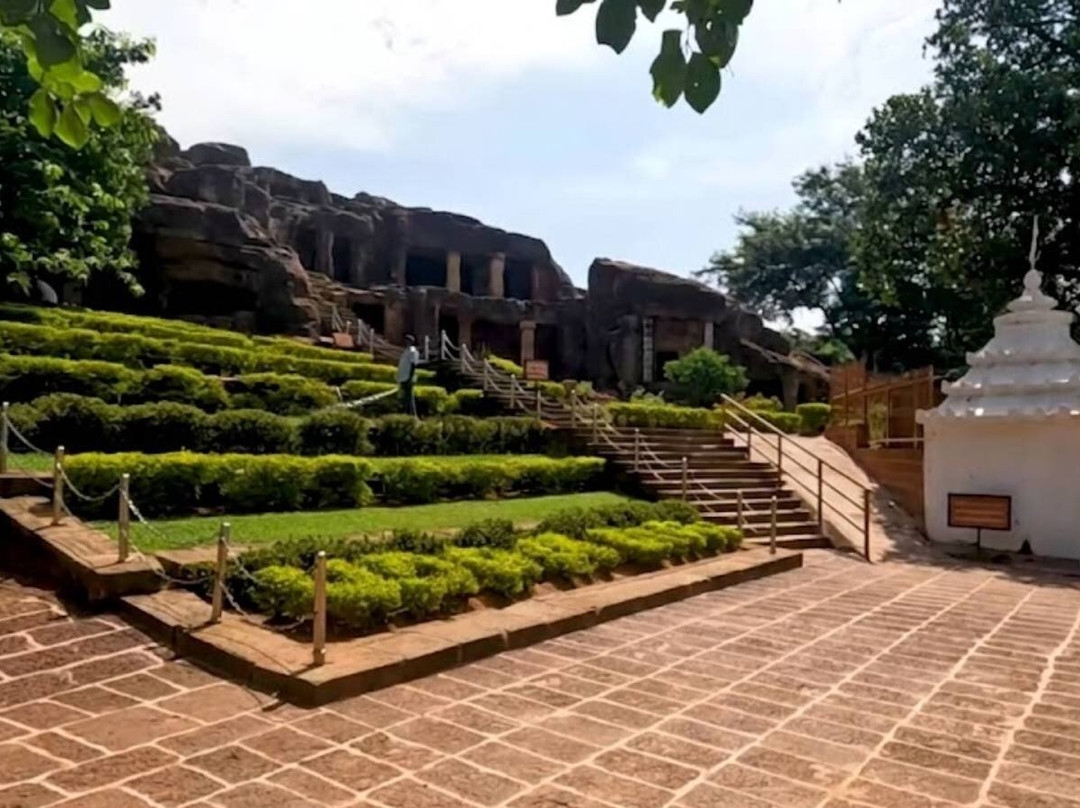 Khandagiri Caves-布巴内斯瓦尔必去景点
