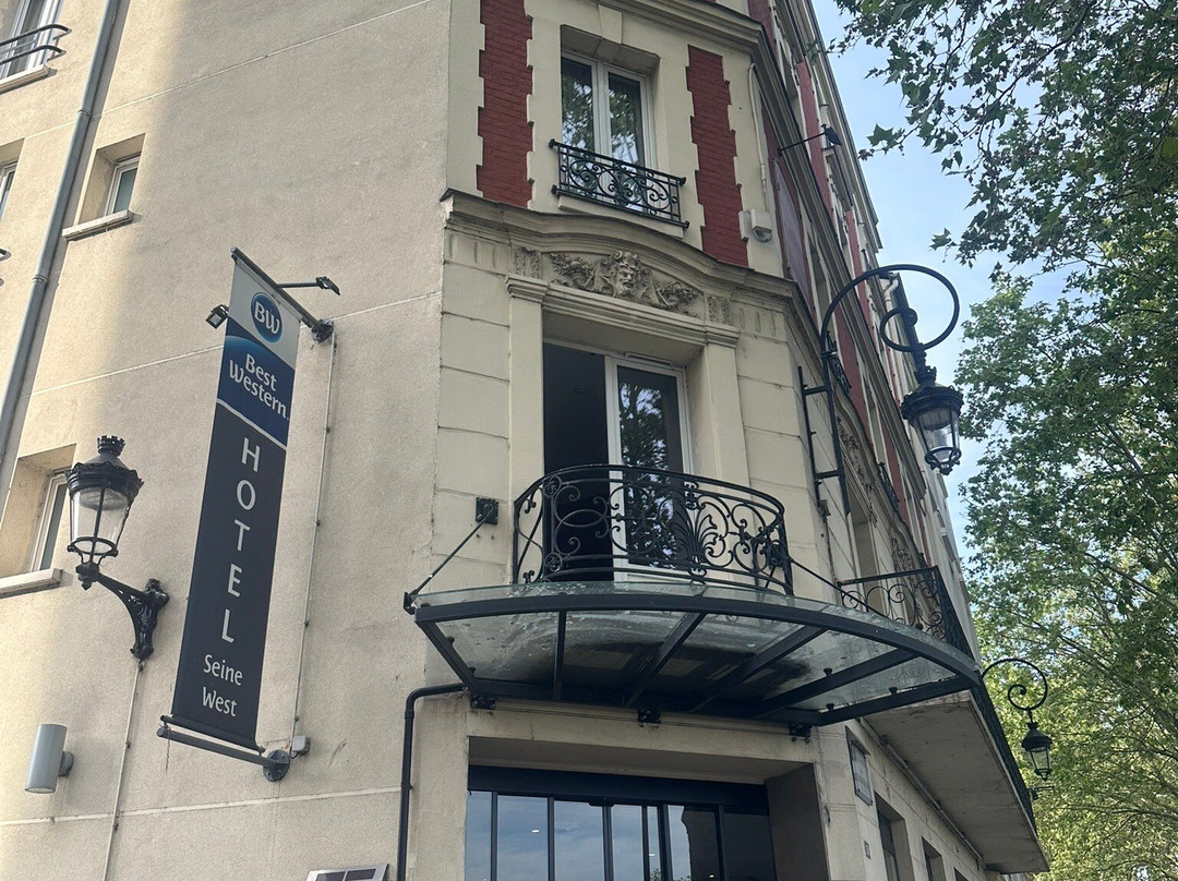 赛纳西贝斯特韦斯特酒店主图