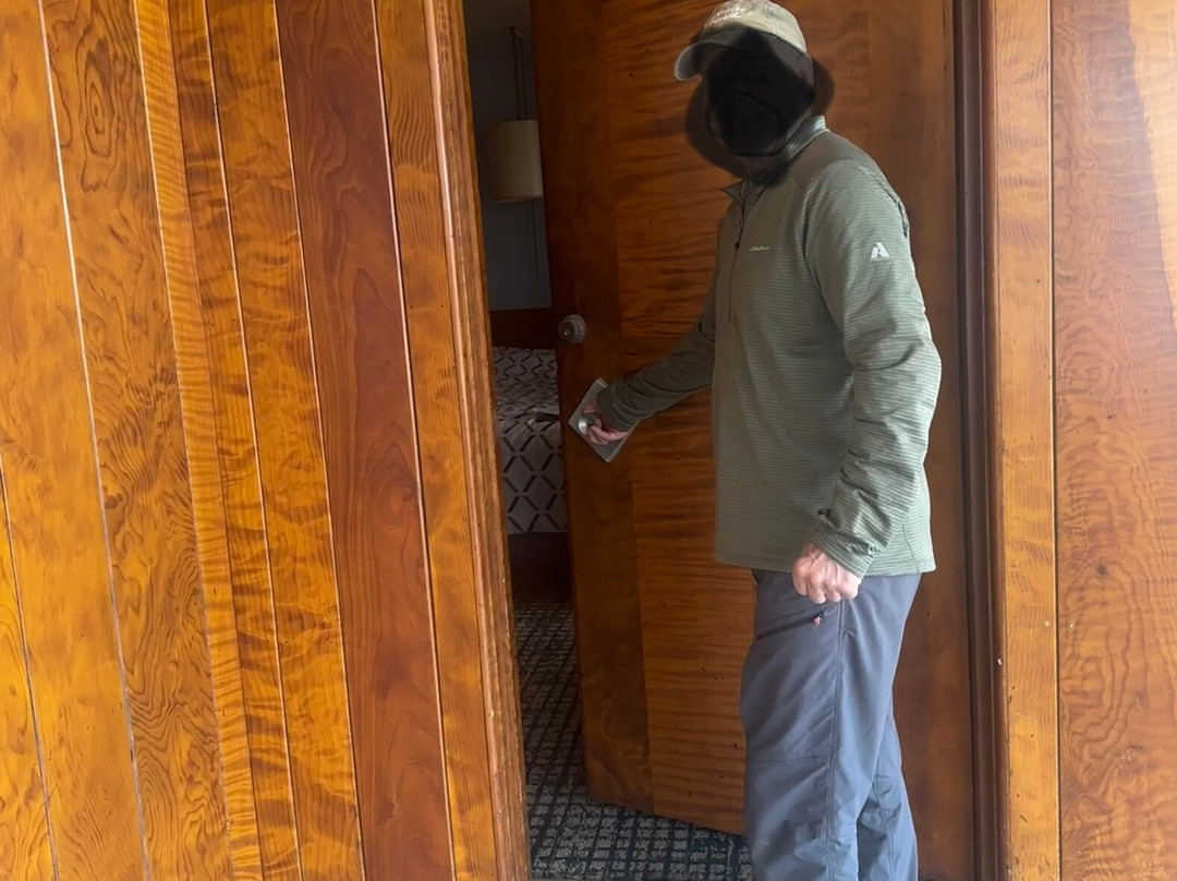 卷纹红杉山林小屋主图