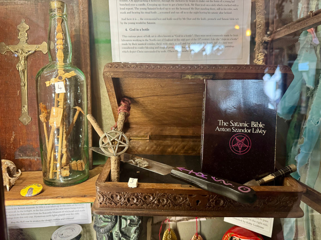 Gwithti an Pystri, a Cabinet of Folklore and Magic
