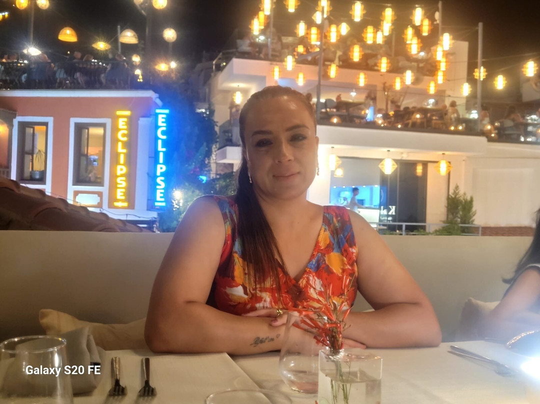 Lal Restaurant