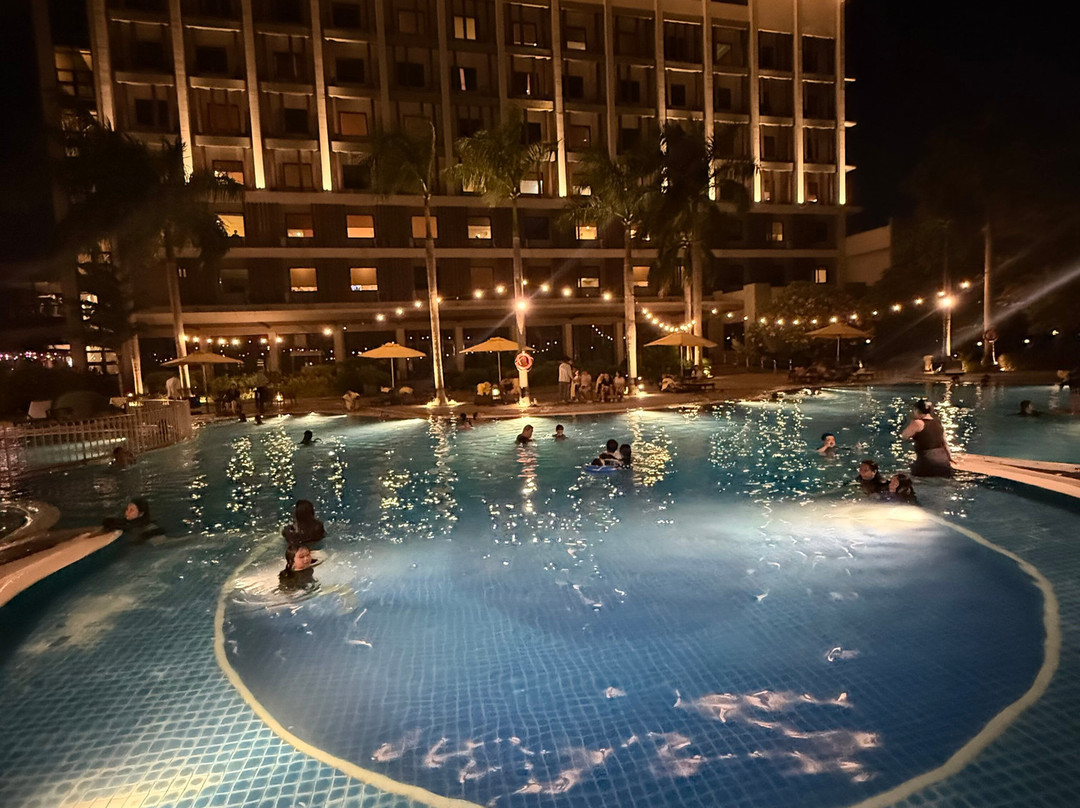 卡威特香叶酒店主图