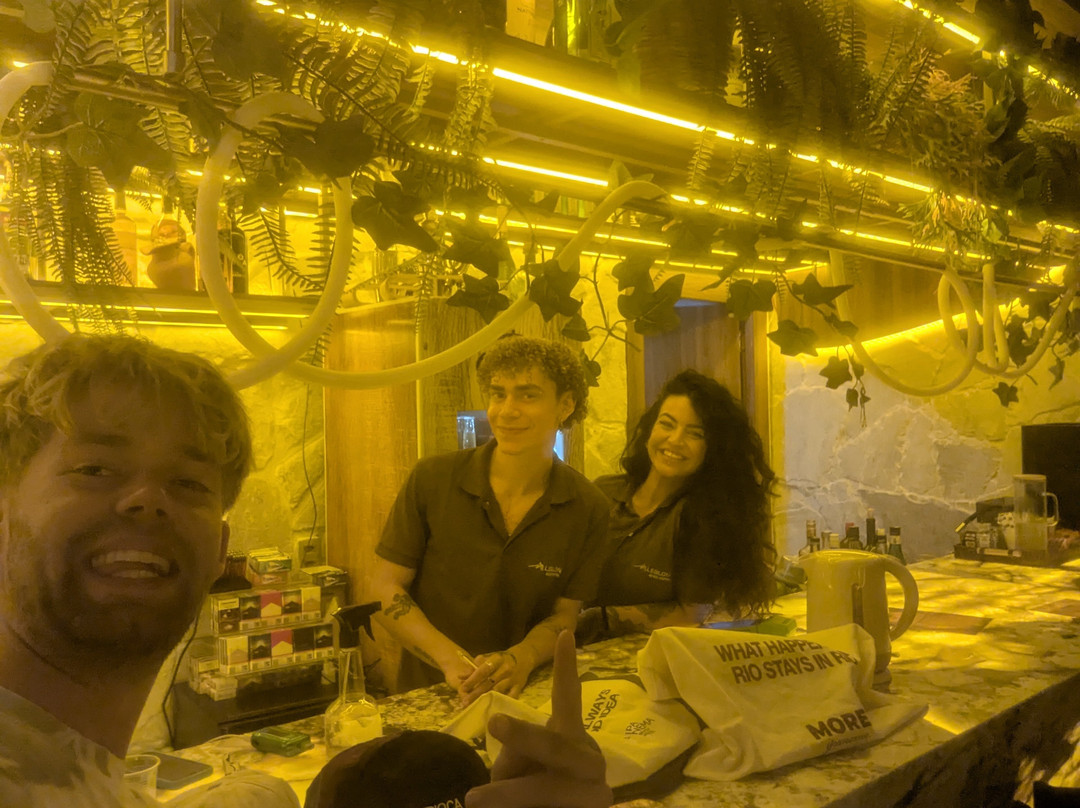Leblon Beach Hostel