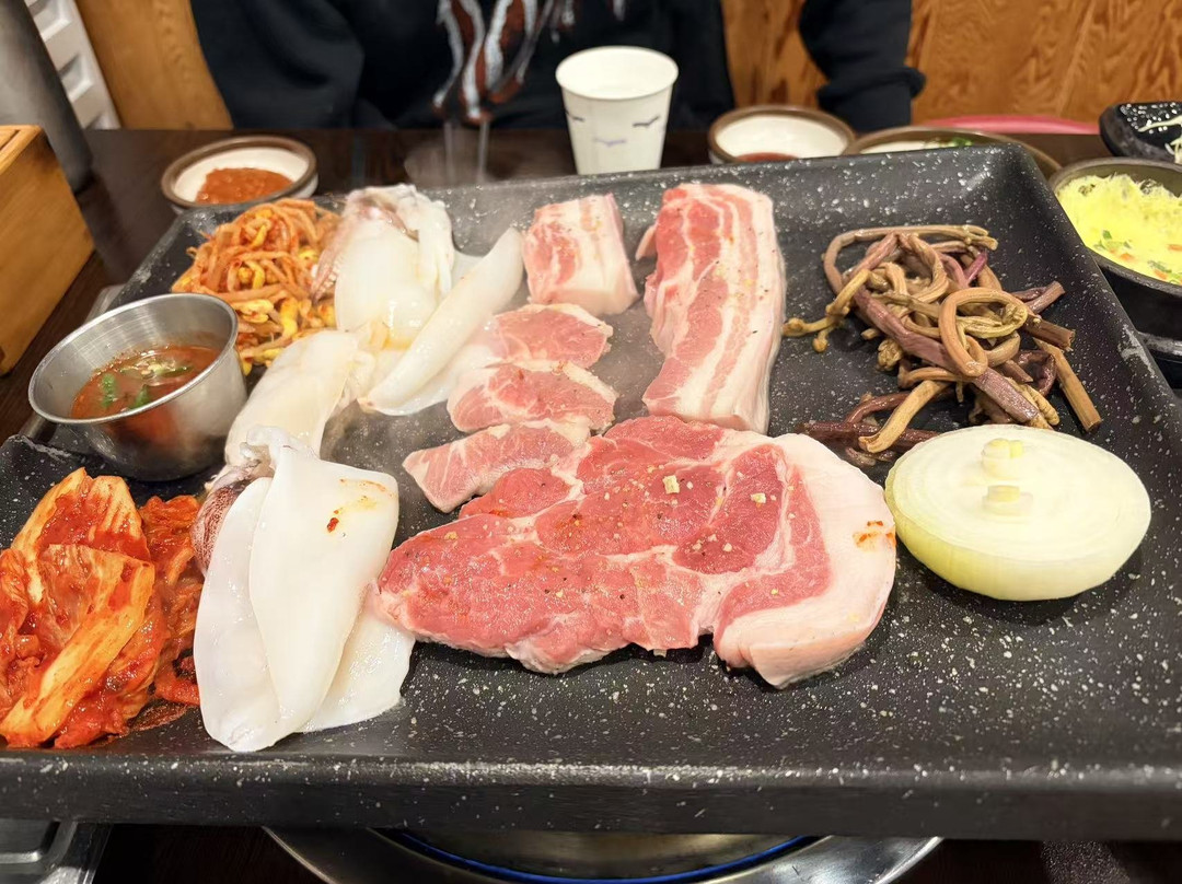 黑猪肉一条街-济州必去景点