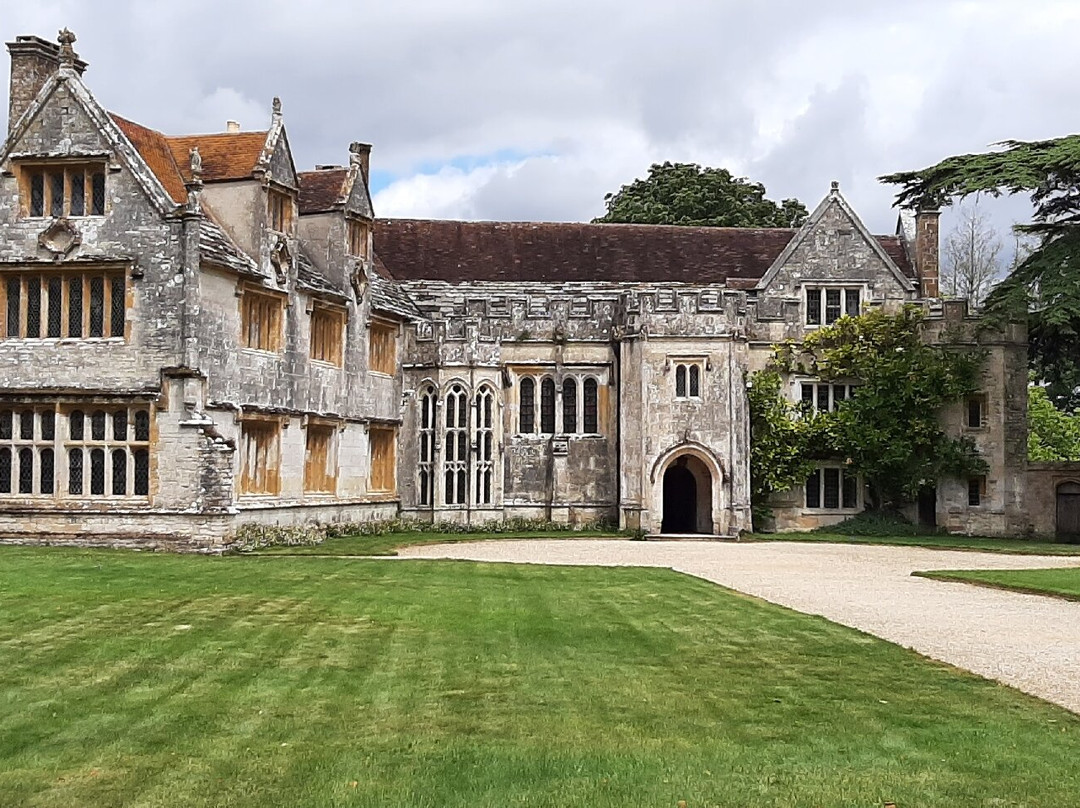 Athelhampton House and Gardens-多切斯特必去景点