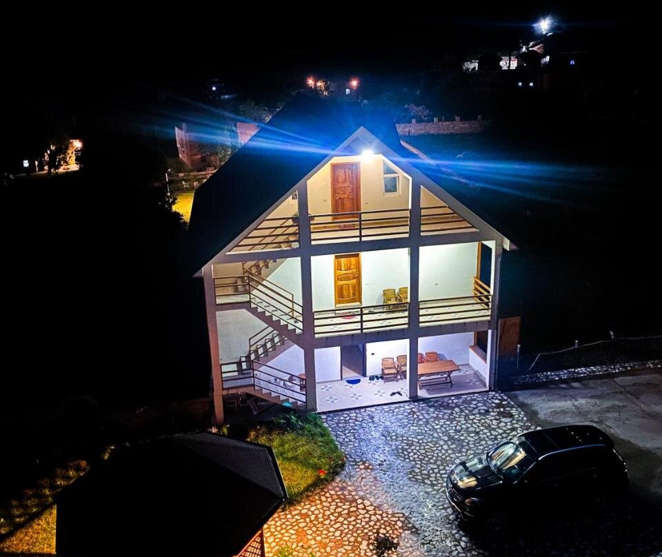 Guesthouse Besimi