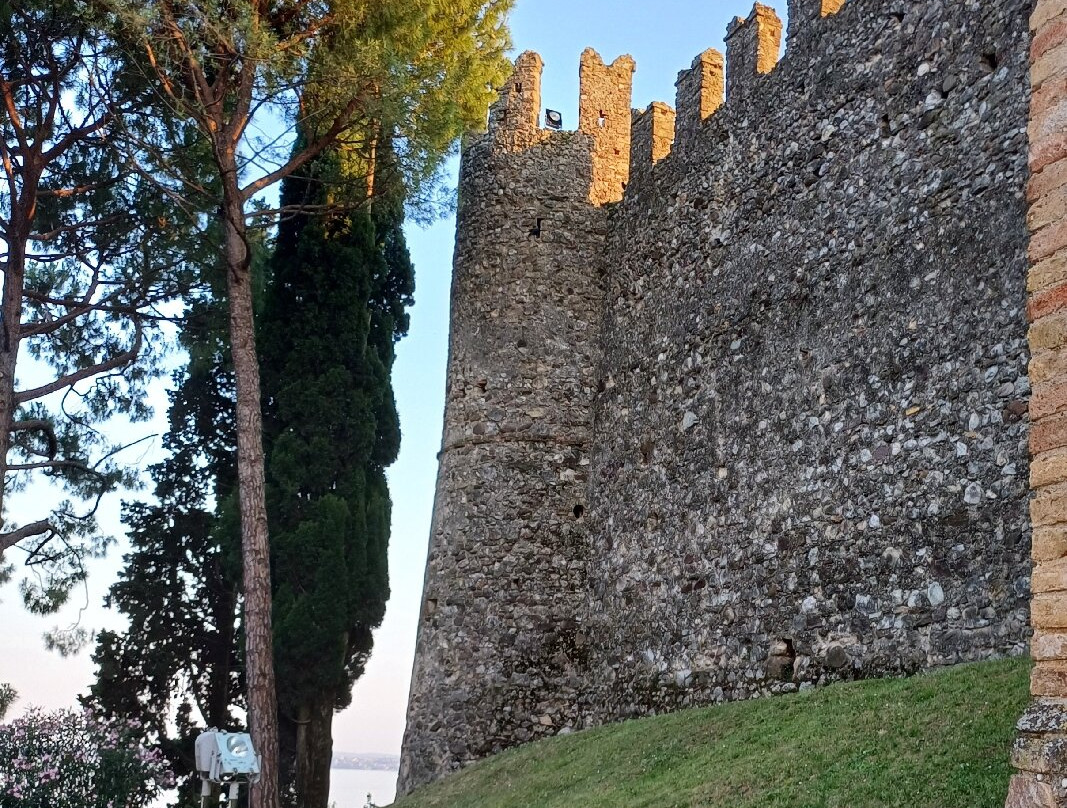 Castello di Moniga del Garda-Moniga del Garda必去景点
