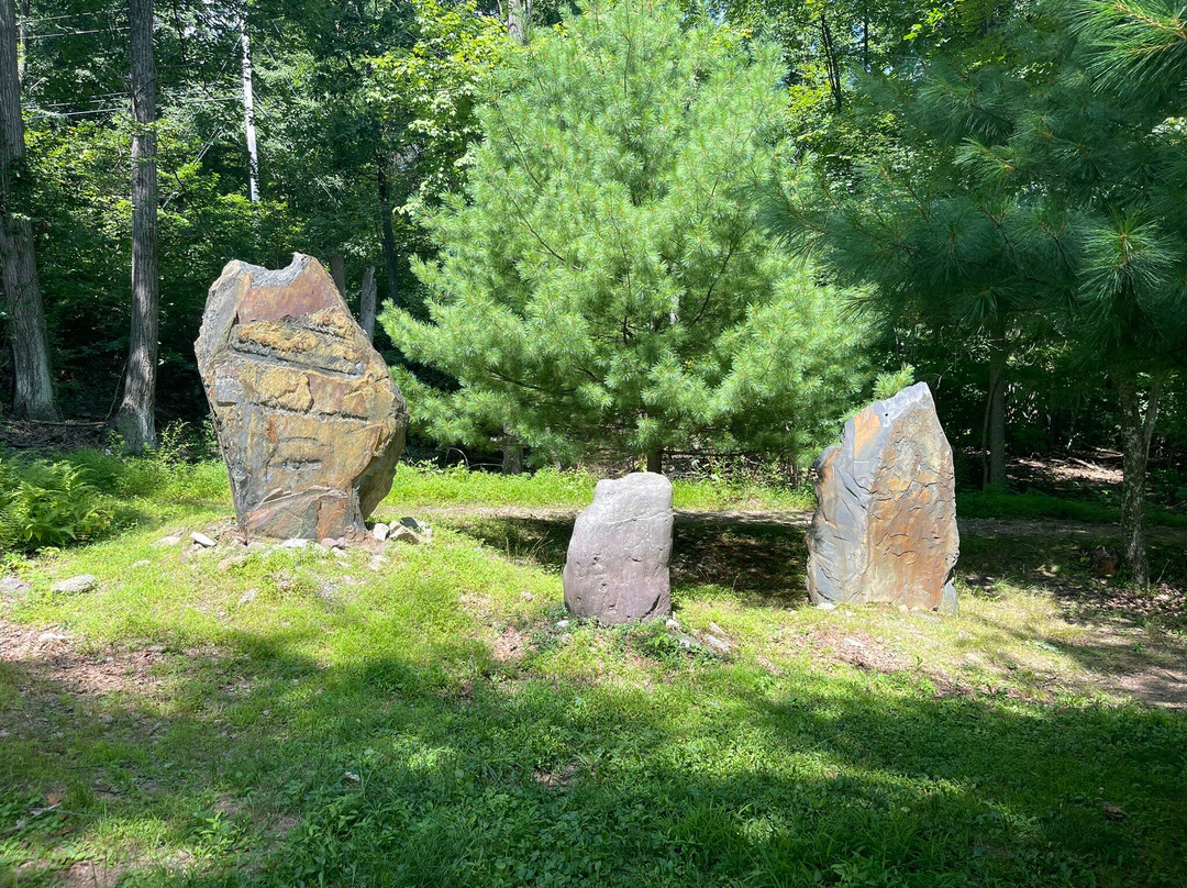 Columcille Megalith Park-班戈必去景点