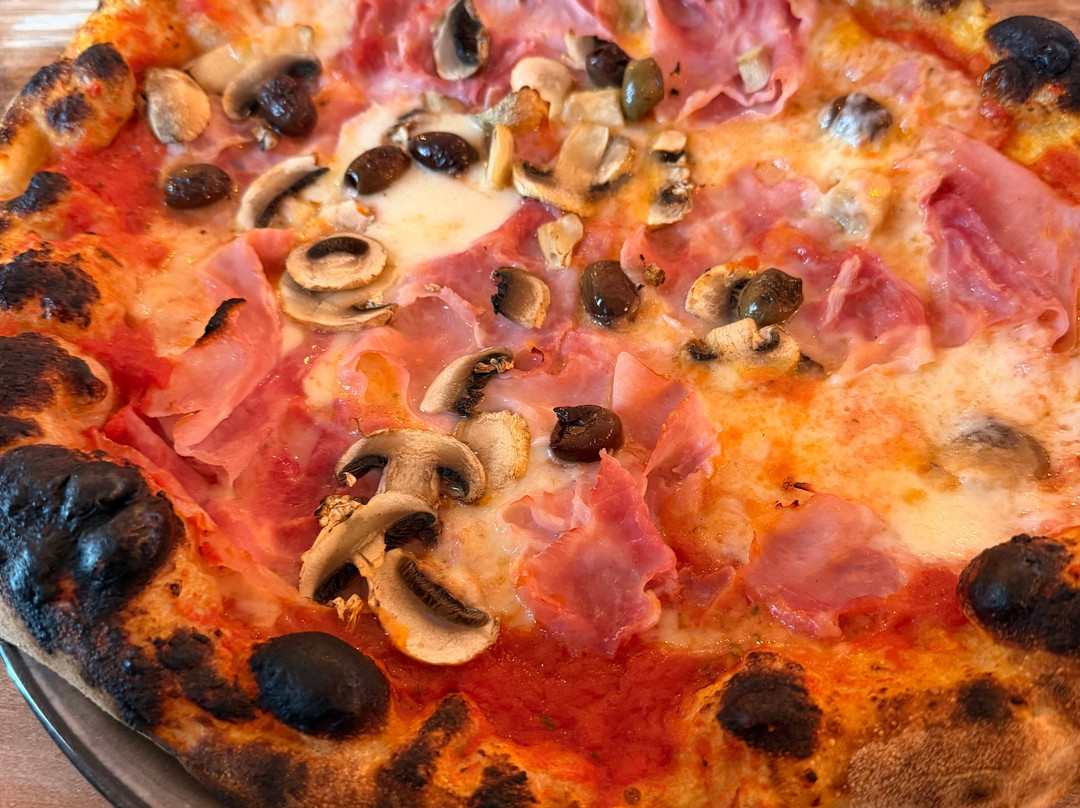 Galo Pizza