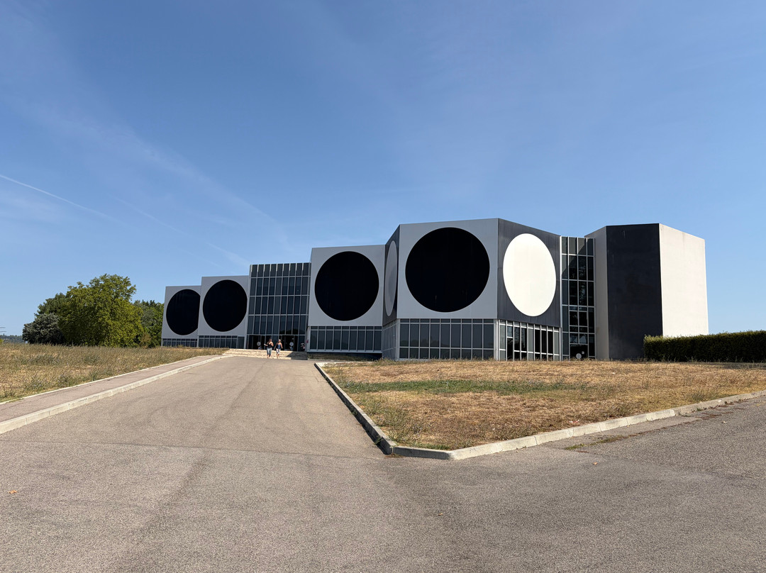 Fondation Vasarely-普罗旺斯必去景点