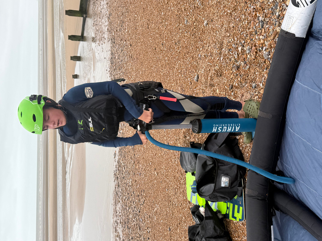 Camber Kitesurfing-Camber必去景点