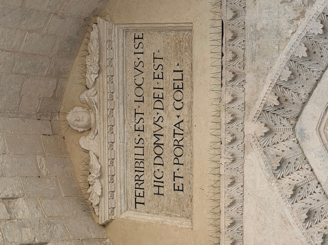 Santuario di San Michele Arcangelo-Monte Sant'Angelo必去景点