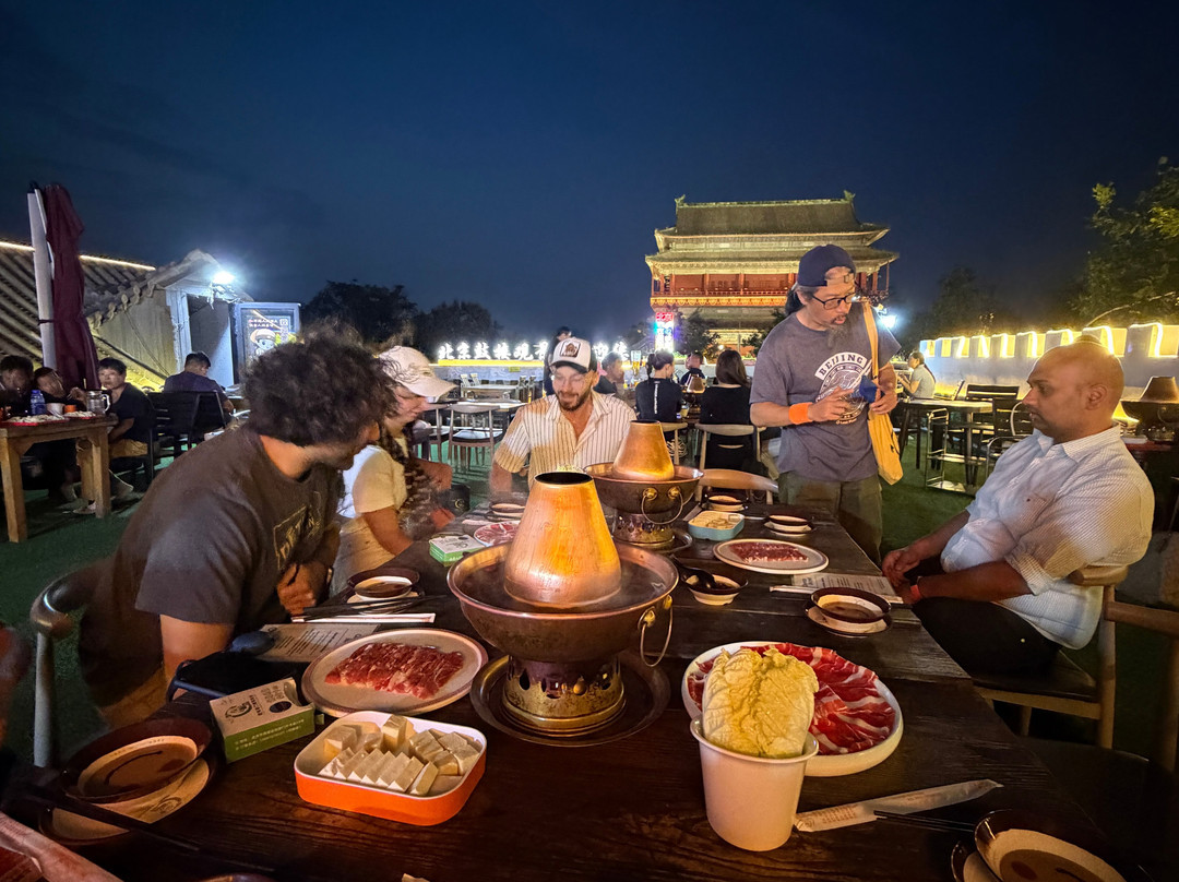 北京胡同步行美食与啤酒之旅，探秘隐秘餐厅-北京市必去景点
