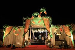 The Wedding Bells主图