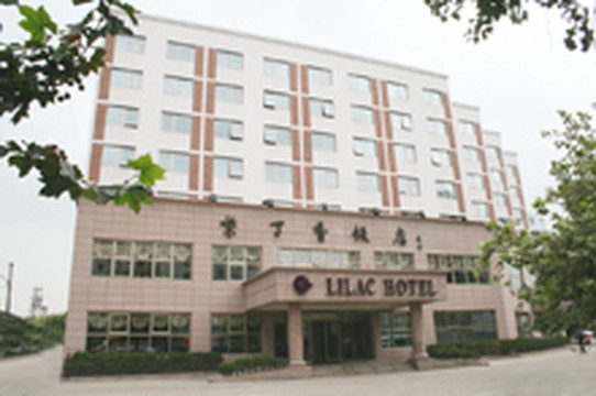 紫丁香饭店主图