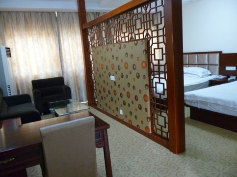 普陀怡景山庄大酒店主图