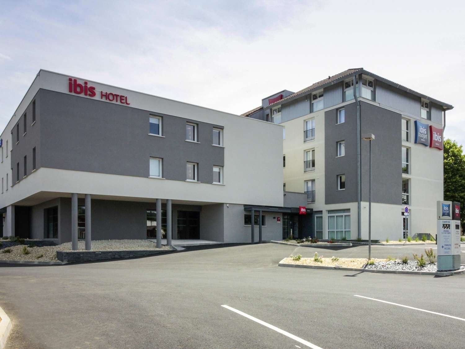 ibis Cahors-官方