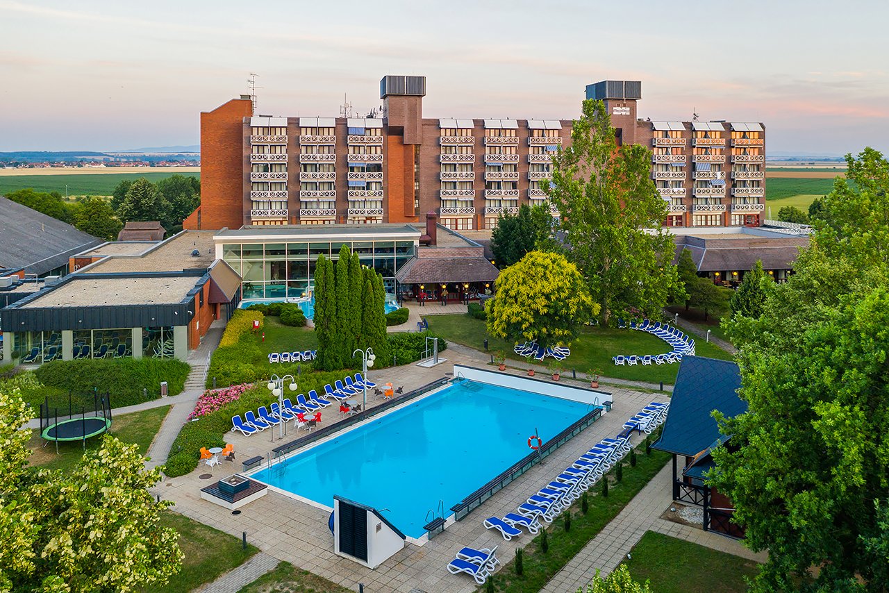 Danubius Hotel Bük-官方