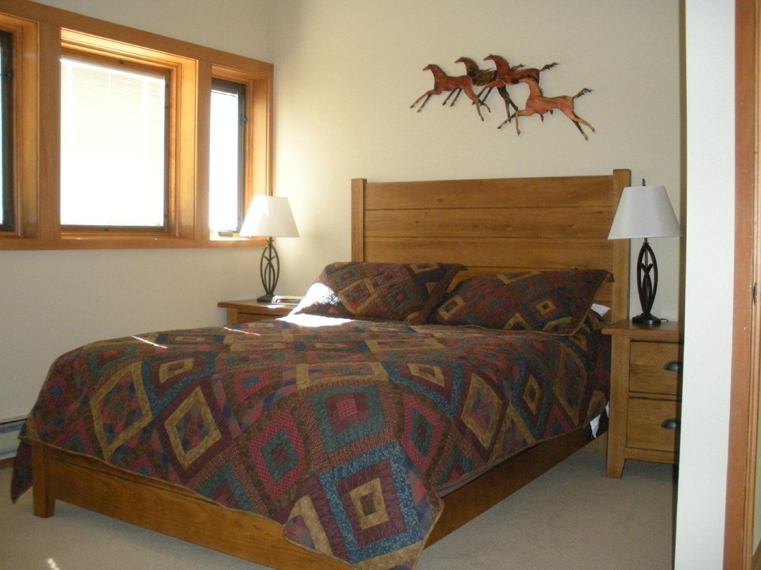 Tennis Club Townhouse