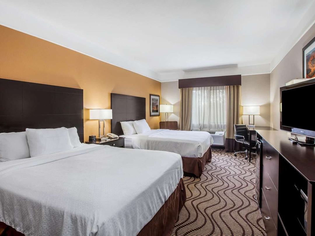 La Quinta Inn & Suites by Wyndham Pasadena主图