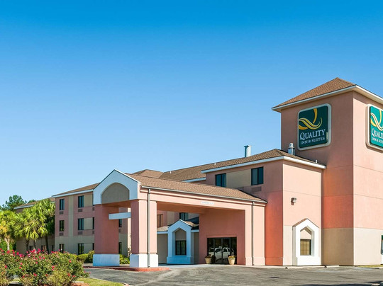 Quality Inn & Suites